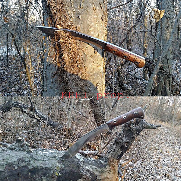 Forestman kukri knife in action