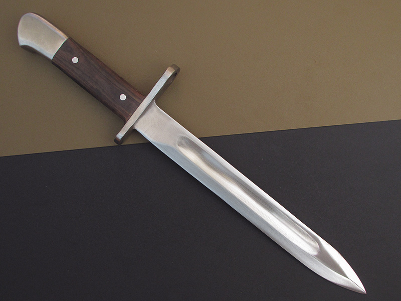Bayonet bowie knife of gurkhas