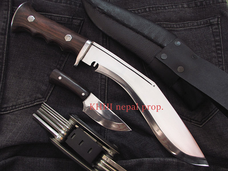 woodlander kukri knife with L key system handle