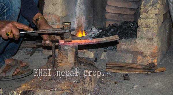 kukri-traditional-furnace